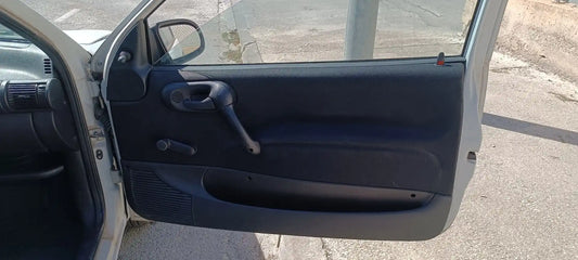 Cuarto de puerta delantera derecha | Opel Corsa B 