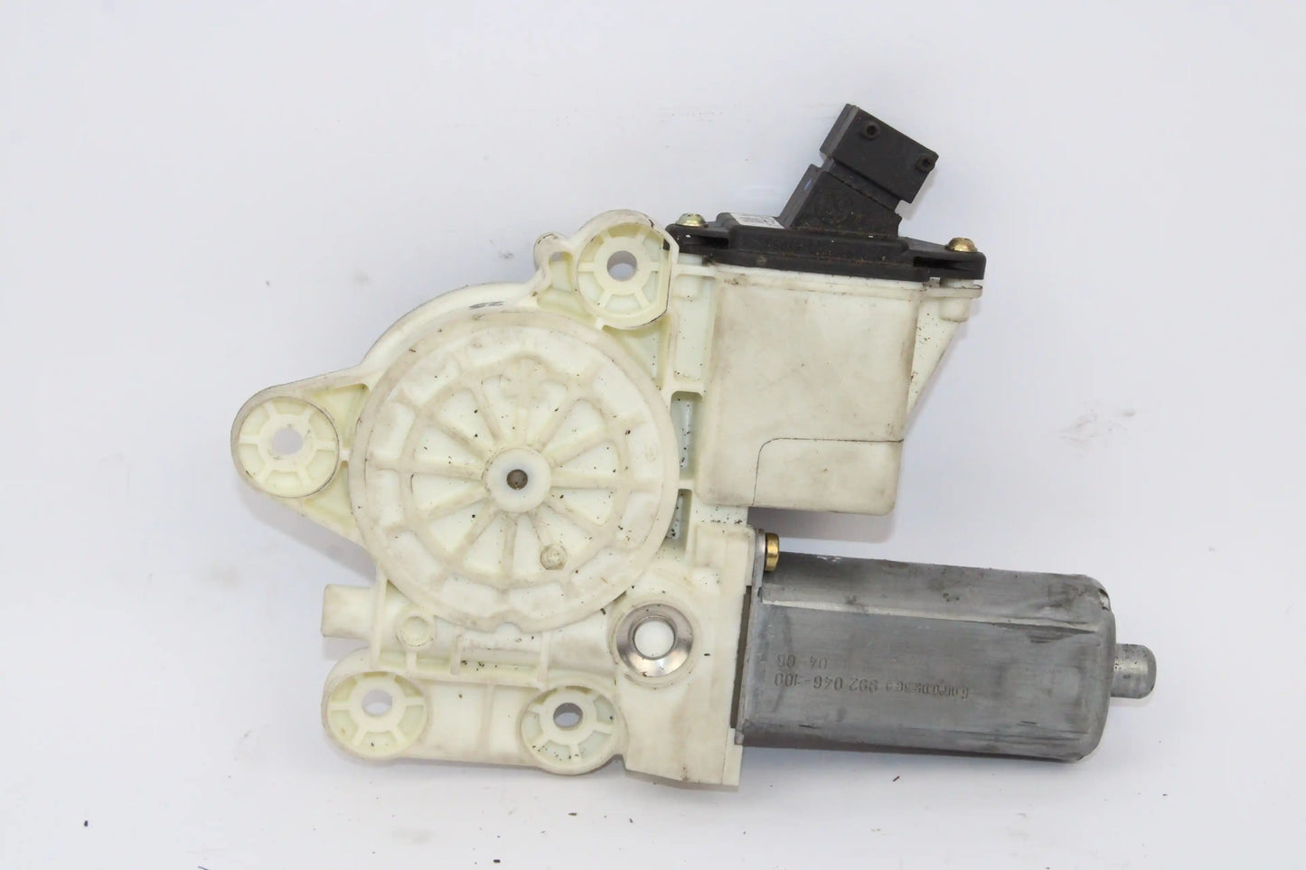 Motor de luneta trasera izquierda 6984002100 | Toyota Corolla E12