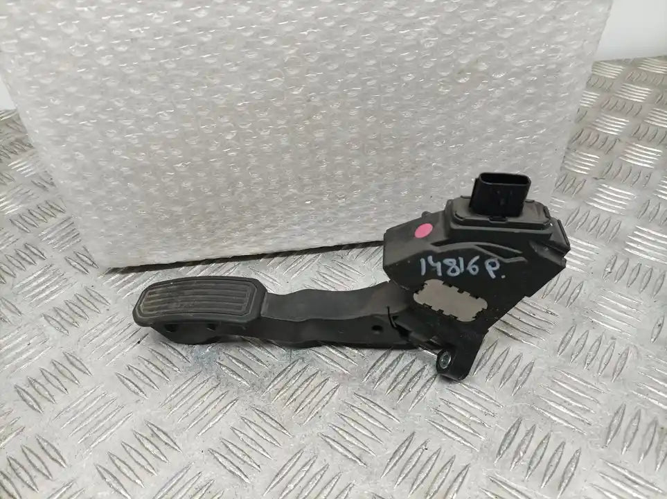 Accelerator Pedal 7811002022 | Toyota Avensis T27