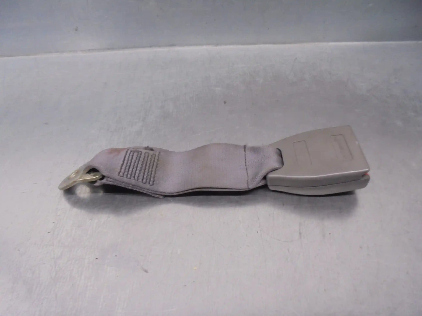 Rear Right Seat Belt Pretensioner | Nissan Micra K11 