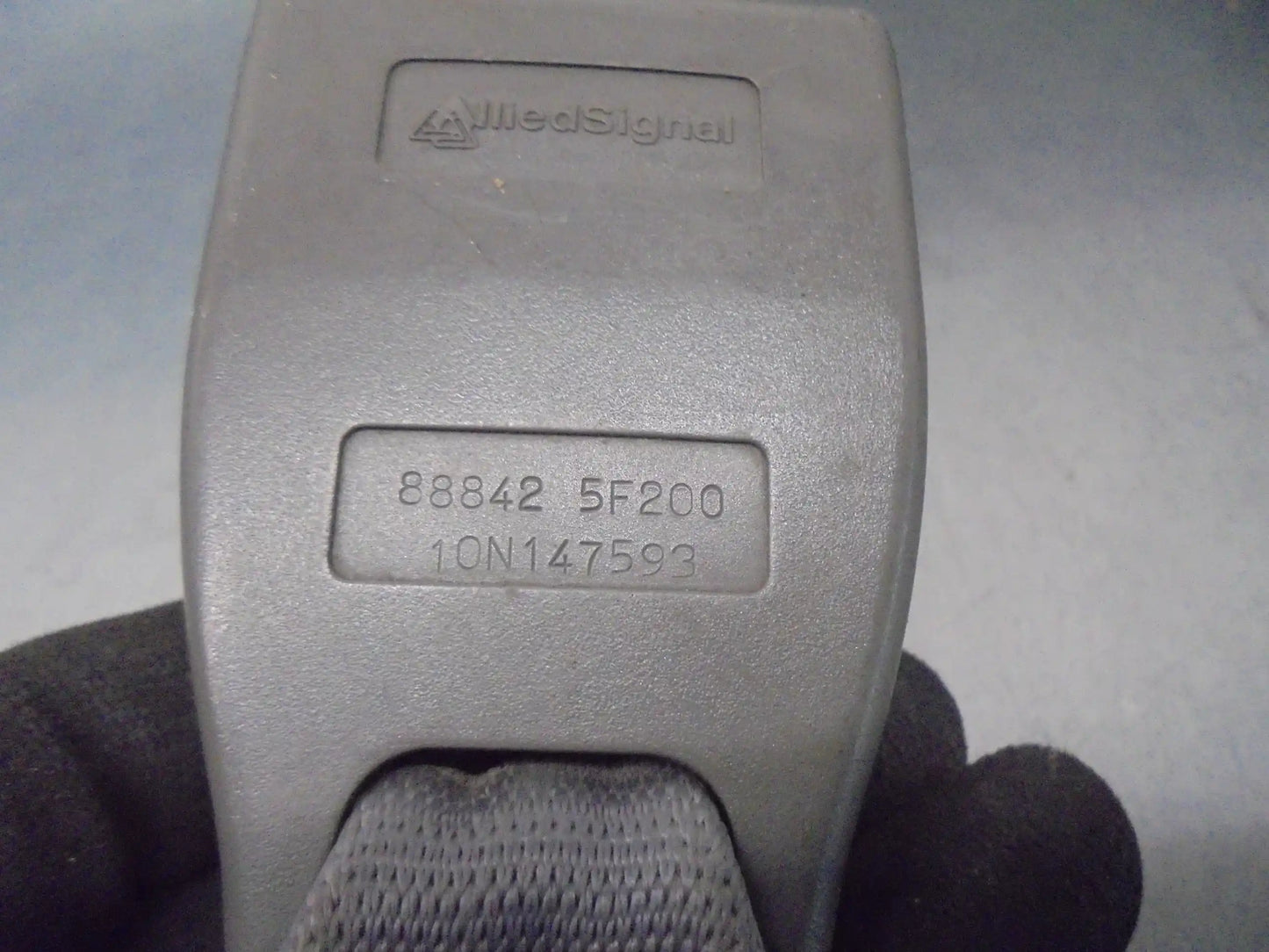 Rear Right Seat Belt Pretensioner | Nissan Micra K11 