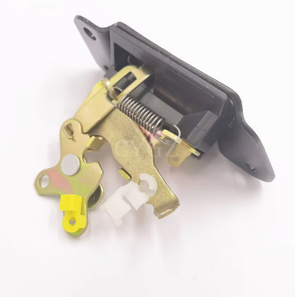 Trunk Lock MR100547 | Mitsubishi L400 