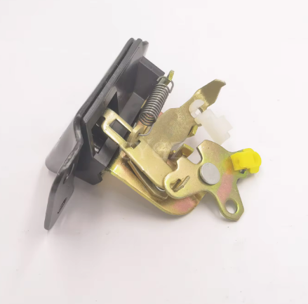 Trunk Lock MR100547 | Mitsubishi L400 