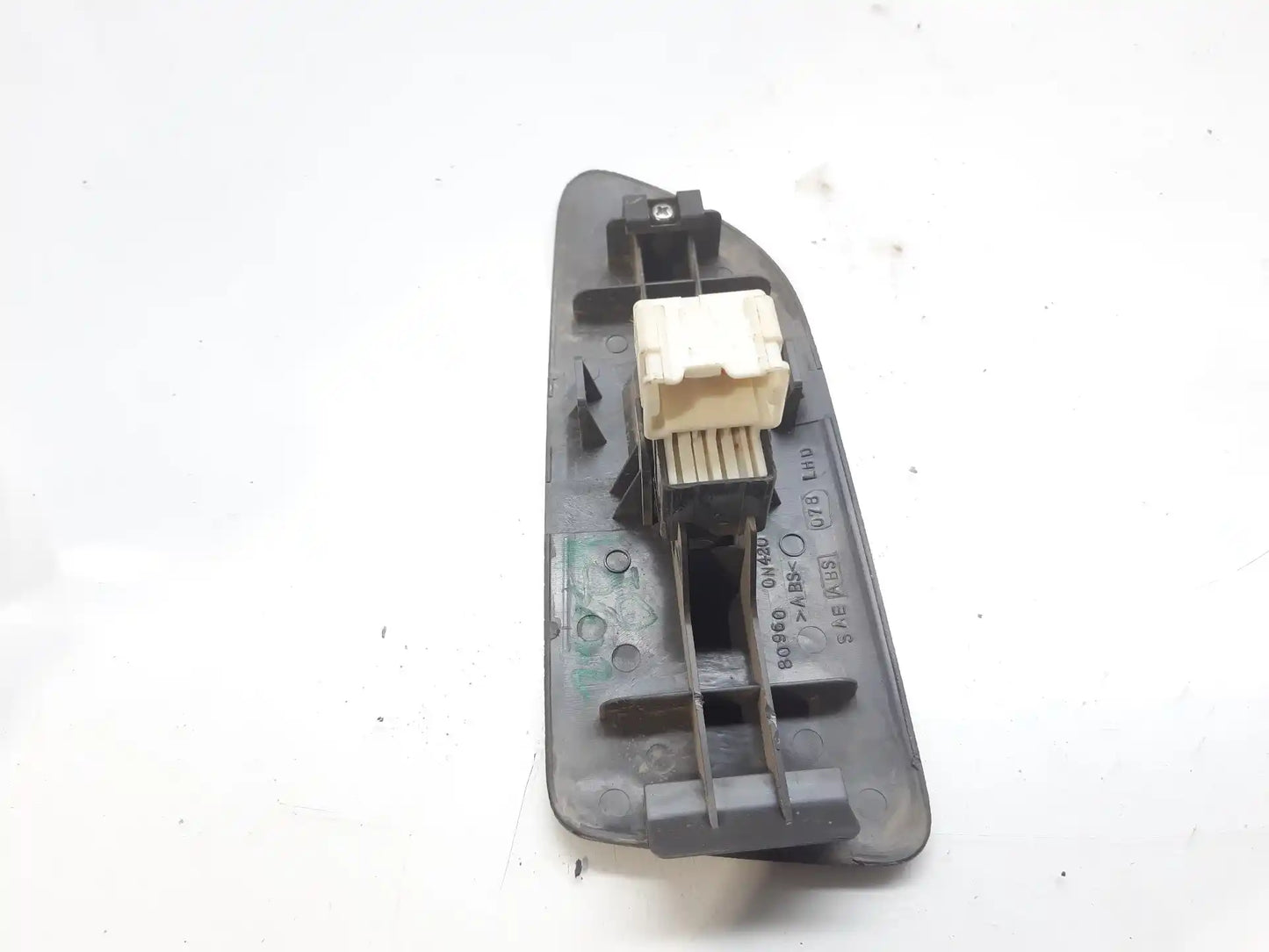 Interruptor Vidro Dianteiro Direito 809600N420 | Nissan Almera N15