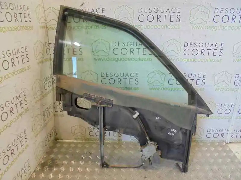 Elevador delantero derecho 893837398B | Audi 80 Avant 